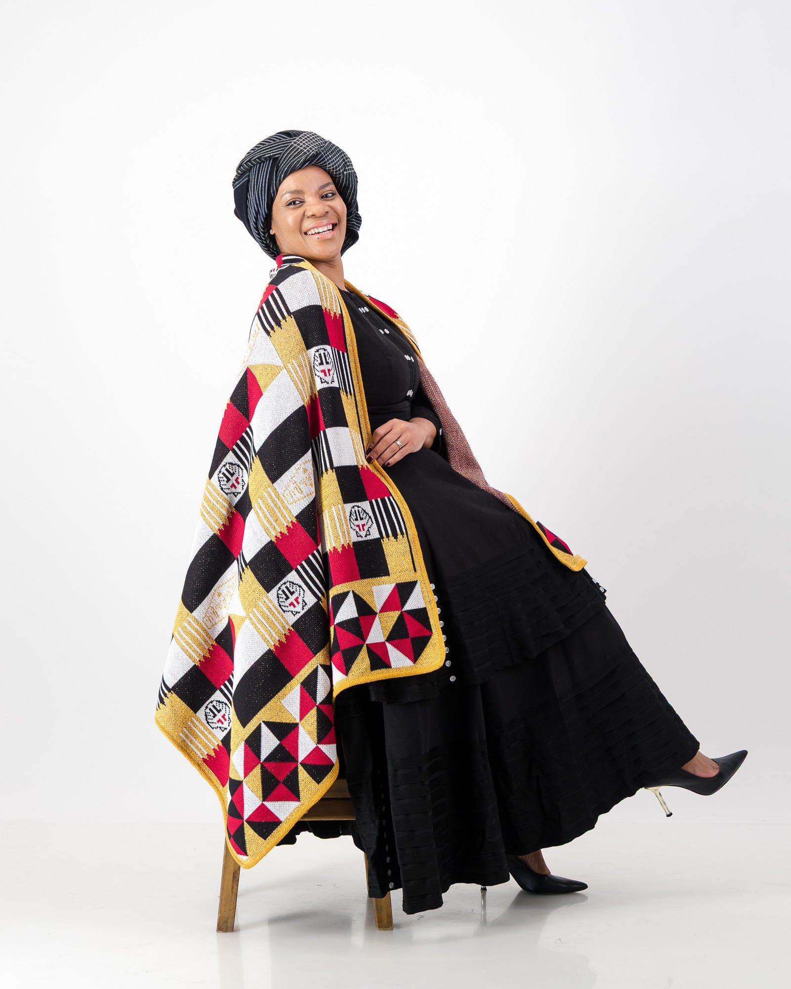 Leyonto Range - Shawl